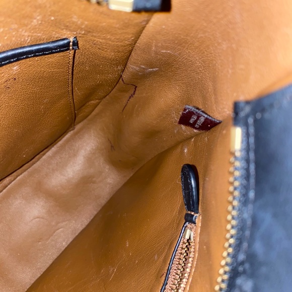 Coach - Picture 7 of 7